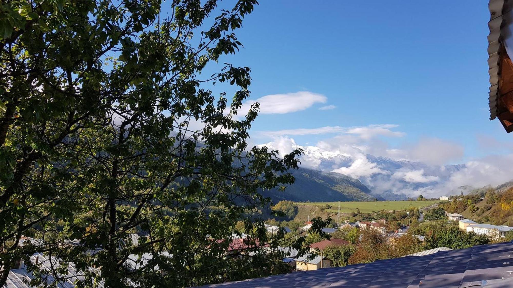 Hilltop Mestia Exteriör bild